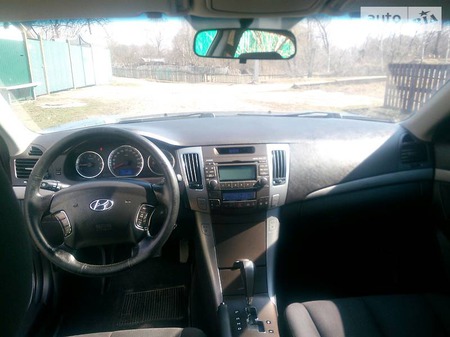 Hyundai Sonata 2009  випуску Чернігів з двигуном 2 л газ седан автомат за 7500 долл. 