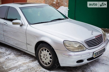Mercedes-Benz S 430 1998  випуску Черкаси з двигуном 4.3 л бензин седан автомат за 7800 долл. 