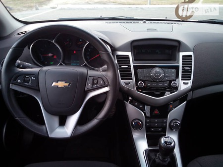 Chevrolet Cruze 2012  випуску Дніпро з двигуном 1.6 л бензин хэтчбек механіка за 8000 долл. 
