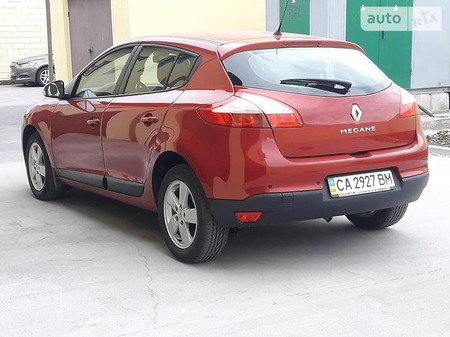 Renault Megane 2010  випуску Черкаси з двигуном 1.6 л бензин хэтчбек автомат за 8300 долл. 