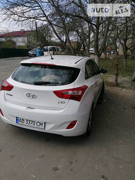 Hyundai i30 2013  випуску Вінниця з двигуном 1.4 л газ хэтчбек механіка за 10800 долл. 