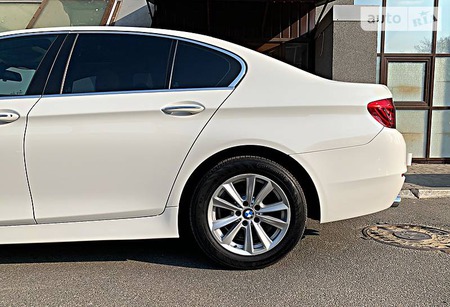 BMW 528 2016  випуску Київ з двигуном 2 л бензин седан автомат за 31900 долл. 