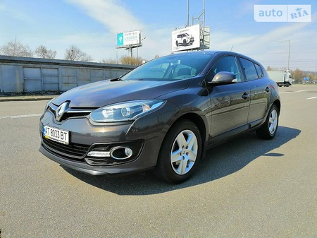 Renault Megane 2015  випуску Київ з двигуном 1.5 л дизель хэтчбек автомат за 14600 долл. 