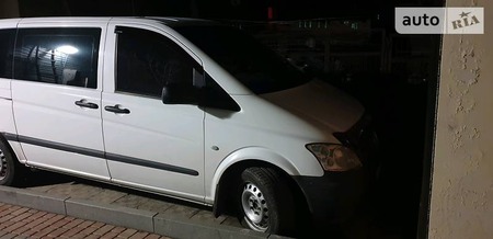 Mercedes-Benz Vito 2011  випуску Харків з двигуном 2.2 л дизель мінівен механіка за 11700 долл. 