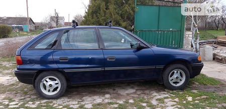 Opel Astra 1994  випуску Одеса з двигуном 1.6 л бензин хэтчбек механіка за 2900 долл. 