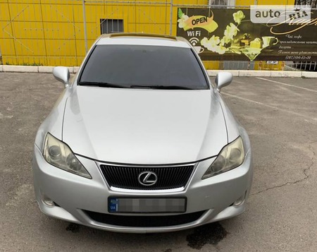 Lexus IS 250 2008  випуску Харків з двигуном 2.5 л бензин седан механіка за 11800 долл. 