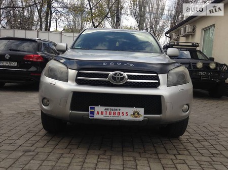 Toyota RAV 4 2007  випуску Миколаїв з двигуном 2 л бензин позашляховик автомат за 11400 долл. 