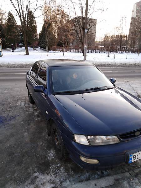 KIA Sephia 1996  випуску Львів з двигуном 1.5 л бензин хэтчбек механіка за 1850 долл. 