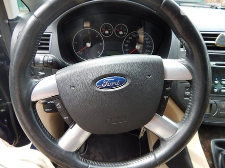 Ford C-Max 2002  випуску Одеса з двигуном 1.6 л дизель універсал механіка за 6600 долл. 