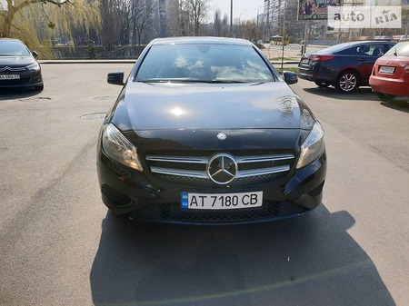 Mercedes-Benz A 160 2016  випуску Київ з двигуном 1.6 л дизель седан автомат за 24800 долл. 