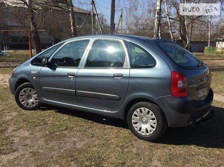 Citroen Xsara Picasso 2010  випуску Житомир з двигуном 1.6 л бензин мінівен механіка за 6050 долл. 