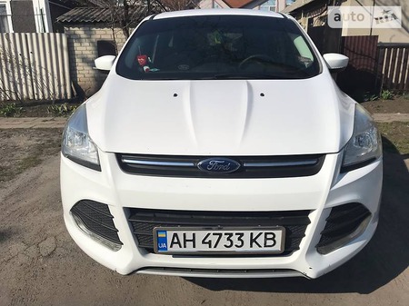 Ford Kuga 2014  випуску Донецьк з двигуном 1.6 л бензин позашляховик автомат за 14500 долл. 