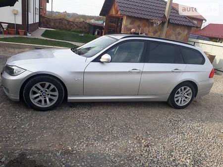 BMW 318 2010  випуску Тернопіль з двигуном 2 л дизель універсал механіка за 12000 долл. 