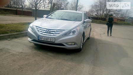 Hyundai Sonata 2014  випуску Запоріжжя з двигуном 2.4 л бензин седан автомат за 11300 долл. 