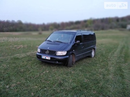 Mercedes-Benz Vito 1998  випуску Івано-Франківськ з двигуном 2.3 л дизель мінівен механіка за 5600 долл. 