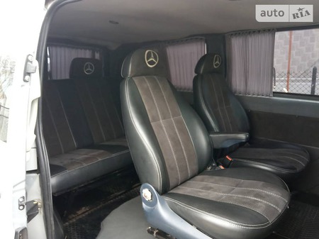 Mercedes-Benz Vito 2010  випуску Львів з двигуном 2.2 л дизель мінівен механіка за 11000 долл. 