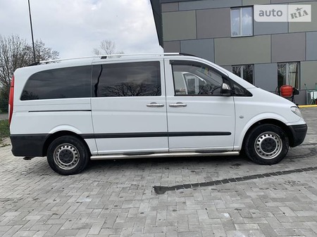 Mercedes-Benz Vito 2010  випуску Івано-Франківськ з двигуном 2.2 л дизель мінівен  за 12400 долл. 