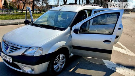 Dacia Logan MCV 2008  випуску Вінниця з двигуном 1.6 л газ універсал механіка за 6700 долл. 
