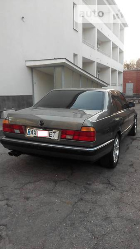 BMW 735 1991  випуску Харків з двигуном 3.5 л газ седан механіка за 4100 долл. 