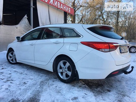 Hyundai i40 2011  випуску Херсон з двигуном 1.7 л дизель універсал механіка за 10400 долл. 