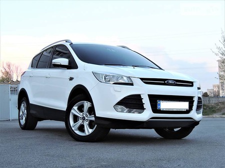 Ford Kuga 2016  випуску Дніпро з двигуном 2 л дизель позашляховик автомат за 18000 долл. 