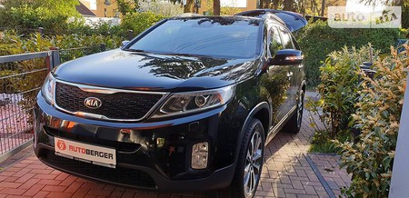 KIA Sorento 2013  випуску Чернівці з двигуном 2.2 л дизель позашляховик механіка за 12999 євро 