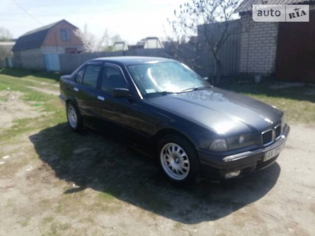 BMW 3 Series 1991  випуску Харків з двигуном 1.6 л газ седан механіка за 3400 долл. 