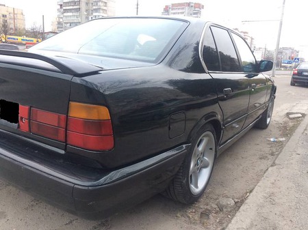 BMW 524 1989  випуску Львів з двигуном 2.4 л дизель седан механіка за 3800 долл. 