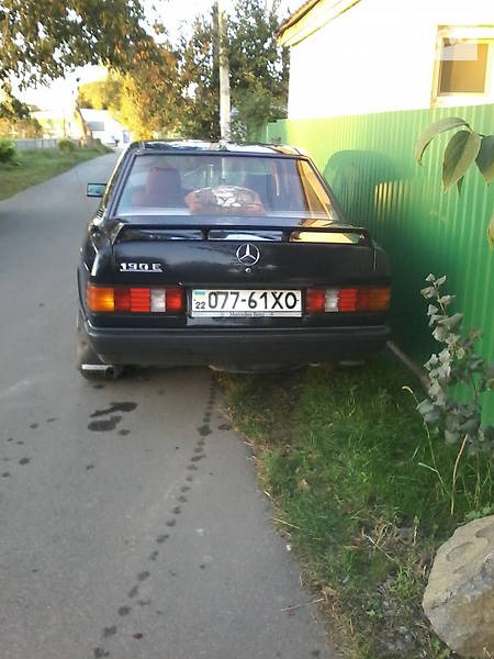 Mercedes-Benz 190 1988  випуску Київ з двигуном 2 л бензин седан механіка за 2550 долл. 