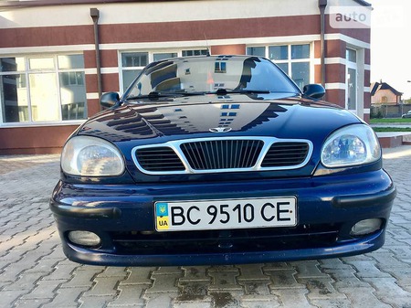 Daewoo Lanos 2004  випуску Хмельницький з двигуном 1.5 л газ хэтчбек механіка за 3799 долл. 