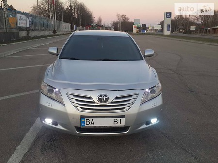 Toyota Camry 2007  випуску Кропивницький з двигуном 3.5 л газ седан автомат за 12500 долл. 