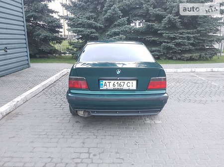 BMW 328 1996  випуску Івано-Франківськ з двигуном 2.8 л газ седан механіка за 4200 долл. 