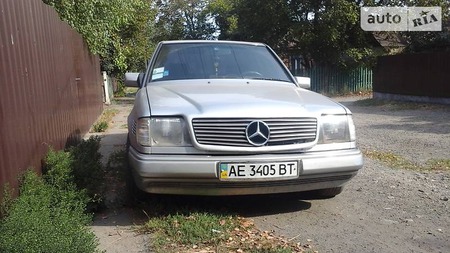 Mercedes-Benz E 250 1993  випуску Дніпро з двигуном 2.5 л дизель седан механіка за 2800 долл. 
