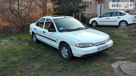 Ford Mondeo 1994  випуску Львів з двигуном 1.8 л дизель седан механіка за 2850 долл. 