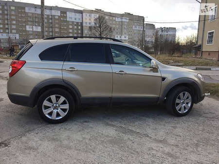 Chevrolet Captiva 2007  випуску Івано-Франківськ з двигуном 2 л дизель позашляховик автомат за 10390 долл. 