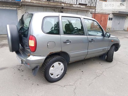 Chevrolet Niva 2007  випуску Київ з двигуном 1.7 л бензин позашляховик механіка за 3800 долл. 