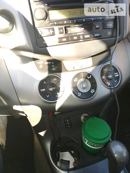 Toyota RAV 4 2009  випуску Київ з двигуном 2.4 л бензин позашляховик автомат за 13400 долл. 