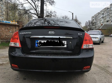 KIA Cerato 2007  випуску Полтава з двигуном 1.6 л бензин седан механіка за 6700 долл. 