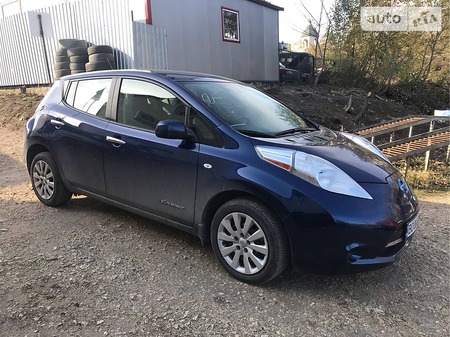 Nissan Leaf 2016  випуску Тернопіль з двигуном 0 л електро хэтчбек  за 16400 долл. 