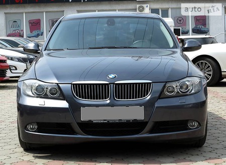 BMW 325 2007  випуску Одеса з двигуном 2.5 л бензин седан автомат за 12800 долл. 