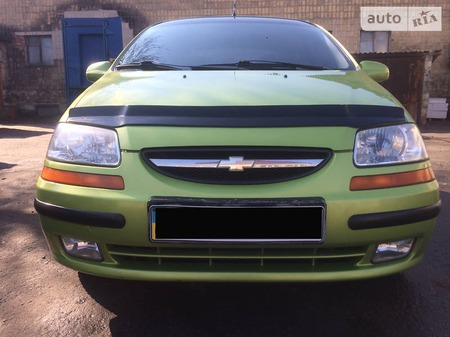 Chevrolet Aveo 2005  випуску Донецьк з двигуном 1.5 л газ седан механіка за 5000 долл. 