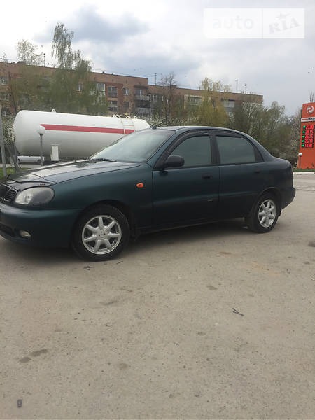 Daewoo Lanos 2003  випуску Хмельницький з двигуном 1.5 л газ седан механіка за 3200 долл. 