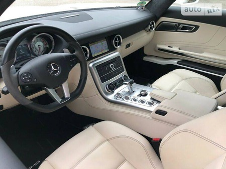 Mercedes-Benz SLS клас 2012  випуску Львів з двигуном 6.2 л бензин купе автомат за 209900 євро 