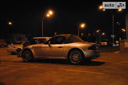 BMW Z3 1997  випуску Київ з двигуном 1.9 л бензин кабріолет автомат за 8500 долл. 