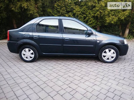 Dacia Logan 2008  випуску Івано-Франківськ з двигуном 1.6 л газ седан механіка за 5100 долл. 