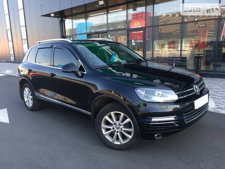 Volkswagen Touareg 2013  випуску Київ з двигуном 3 л дизель позашляховик автомат за 34500 долл. 