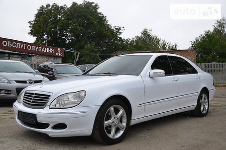 Mercedes-Benz S 500 2004  випуску Черкаси з двигуном 5 л бензин седан автомат за 8500 долл. 