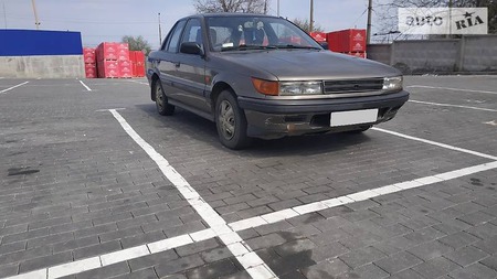 Mitsubishi Lancer 1991  випуску Миколаїв з двигуном 1.5 л газ седан механіка за 3099 долл. 