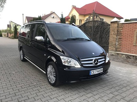 Mercedes-Benz Vito 2014  випуску Чернівці з двигуном 2.2 л дизель мінівен автомат за 20500 долл. 