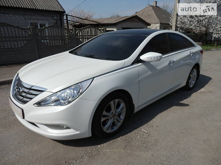 Hyundai Sonata 2012  випуску Запоріжжя з двигуном 2.4 л бензин седан автомат за 11900 долл. 